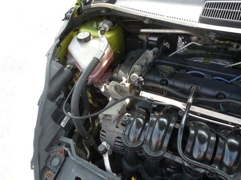 Used 2012 Ford Fiesta SE FWD image 27