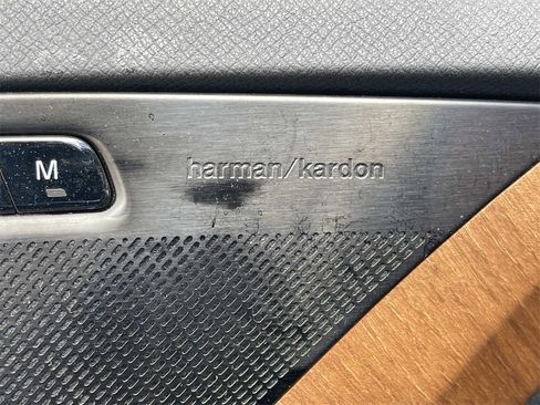 Used 2023 Volvo XC90 T8 Plus image 23