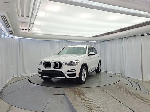 Used 2018 BMW X3 xDrive30i w/ Convenience Package AWD/4WD image 2