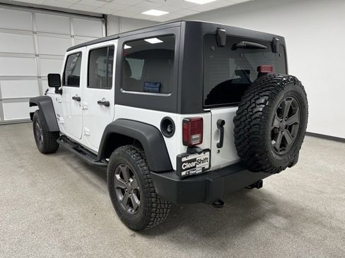 Used 2016 Jeep Wrangler Unlimited Sport w/ Connectivity Group image 9