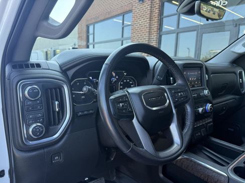 Used 2022 GMC Sierra 2500 Denali w/ Technology Package AWD/4WD image 20