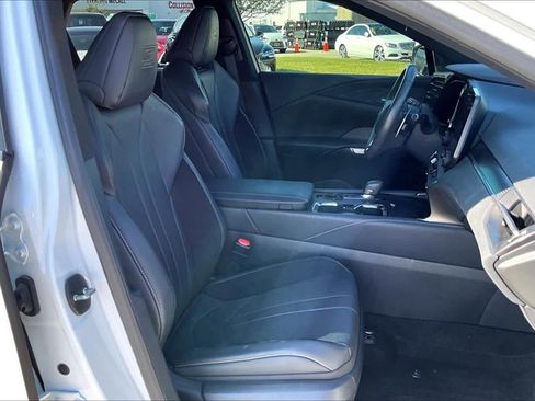 Used 2024 Lexus RX 500h F Sport image 8