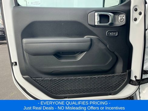 New 2026 Jeep Wrangler Unlimited Rubicon image 6