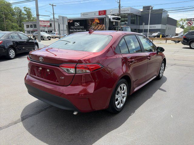 Used 2025 Toyota Corolla LE FWD image 8