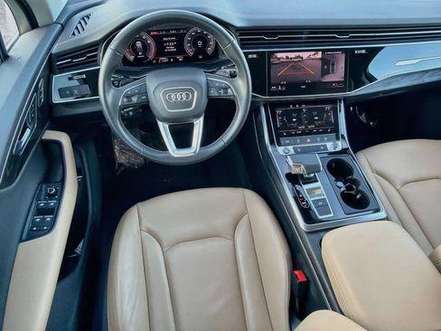 Certified 2025 Audi Q7 2.0T Premium AWD/4WD image 17