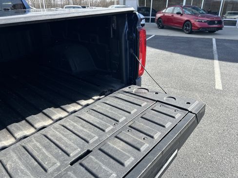 Used 2019 GMC Sierra 1500 SLT w/ SLT Premium Plus Package image 40