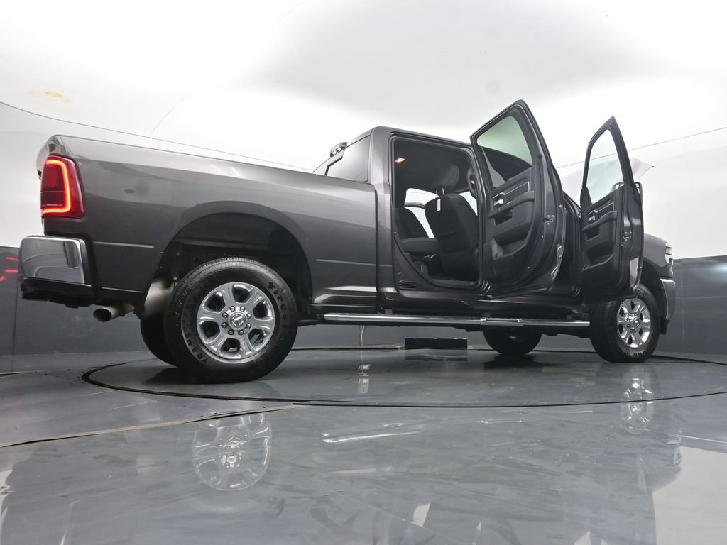 Used 2025 RAM 2500 Big Horn AWD/4WD image 62
