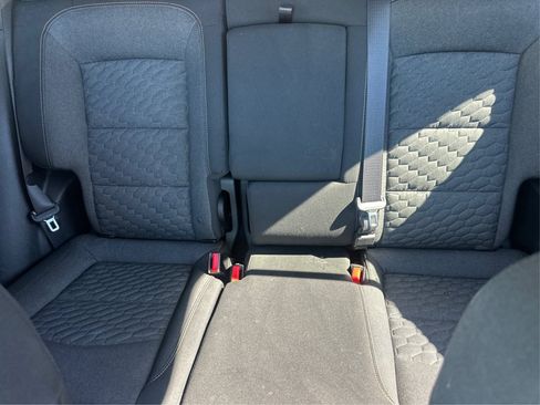 Used 2020 Chevrolet Equinox LT w/ Driver Convenience Package FWD image 24