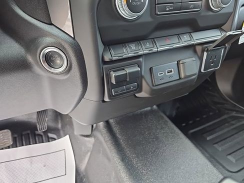 New 2025 GMC Sierra 3500 Pro w/ Convenience Package image 17