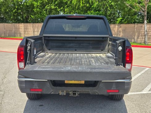 Used 2020 Honda Ridgeline Sport image 21