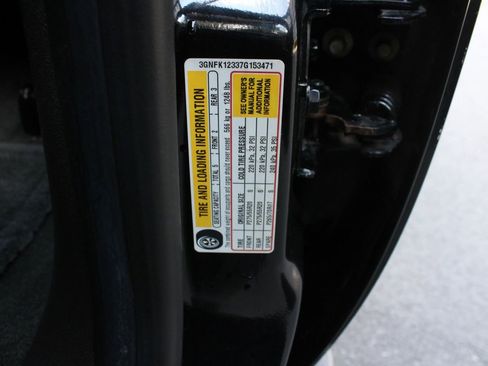 Used 2007 Chevrolet Avalanche LT w/ LT Preferred Equipment Group AWD/4WD image 34
