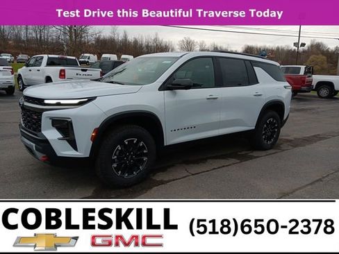 New 2026 Chevrolet Traverse Z71 w/ Driver Confidence Package image 8