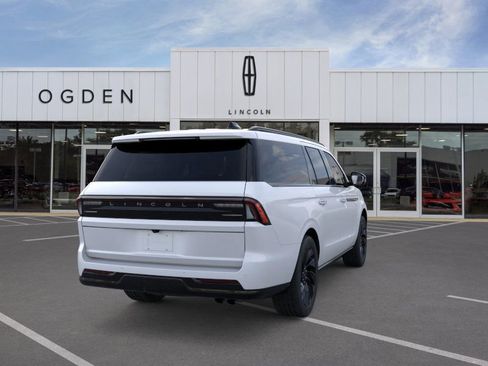 New 2025 Lincoln Navigator L Reserve w/ Jet Appearance Package image 8