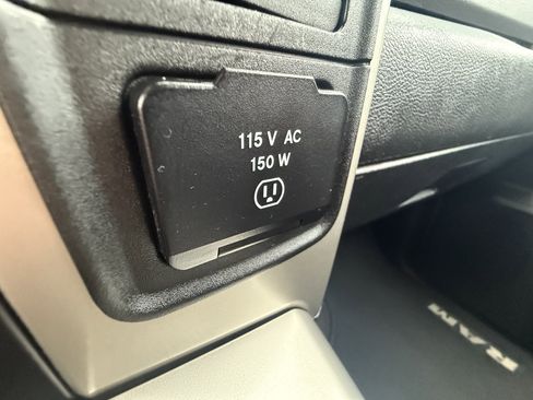 Used 2015 RAM 1500 Lone Star image 33