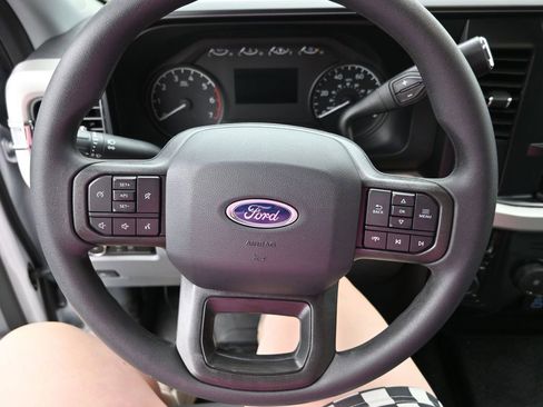 New 2026 Ford F250 XL w/ XL Chrome Package AWD/4WD image 15