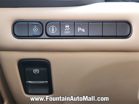 Used 2025 Acura TLX w/ Technology Package image 18