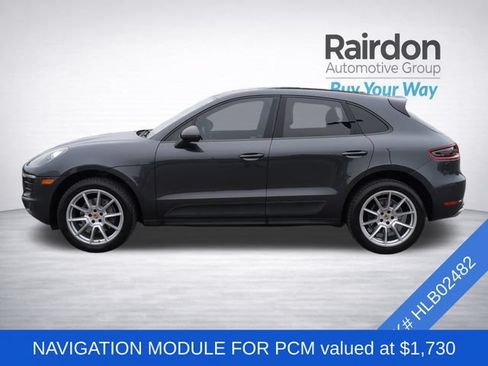 Used 2017 Porsche Macan w/ Premium Package Plus AWD/4WD image 4