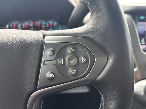 Used 2015 Chevrolet Suburban LTZ image 20