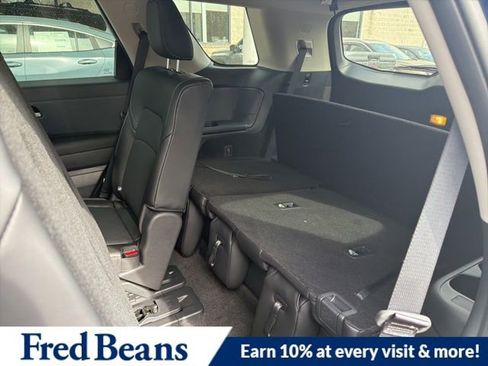 New 2026 Nissan Pathfinder SL image 12