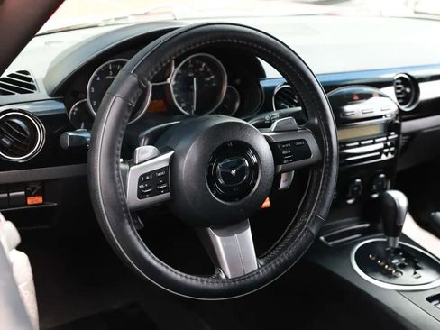 Used 2008 MAZDA MX-5 Miata Touring image 22