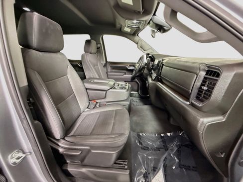 Used 2025 Chevrolet Silverado 1500 LT RWD image 28