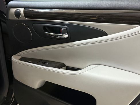 Used 2014 Lexus LS 460 AWD image 47