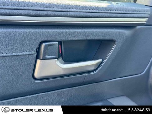 Used 2024 Toyota Tundra Limited image 19