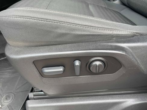 Used 2022 Chevrolet Silverado 3500 LT w/ Convenience Package image 29