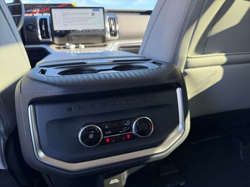 New 2026 Ford Expedition Max Platinum w/ Driver's Package image 19