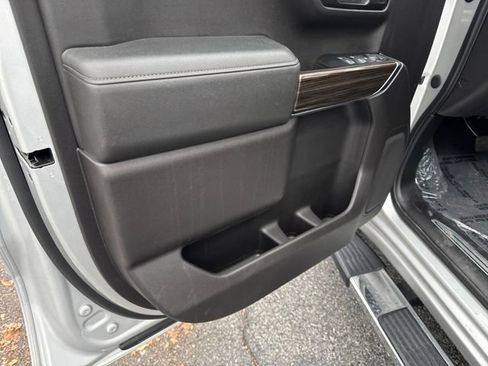 Used 2020 Chevrolet Silverado 1500 LT w/ All-Star Edition image 10