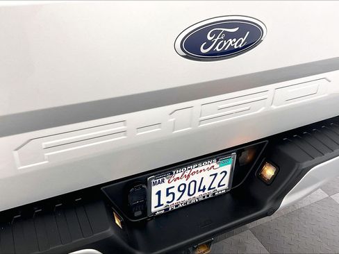 Used 2019 Ford F150 XLT w/ Equipment Group 302A Luxury AWD/4WD image 31