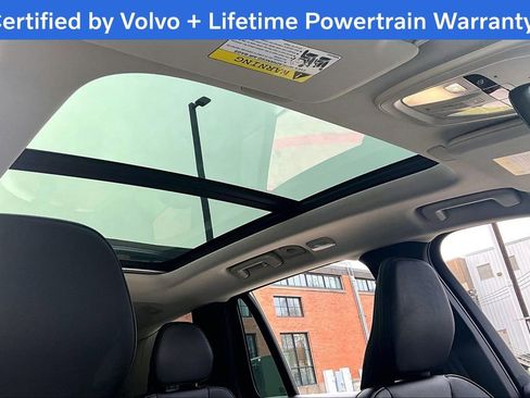 Certified 2025 Volvo XC90 B6 Plus image 22