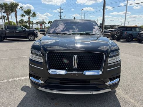 Used 2019 Lincoln Navigator Reserve image 9