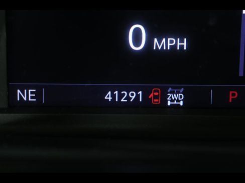 Used 2022 Chevrolet Silverado 1500 LT Trail Boss w/ Bed Protection Package AWD/4WD image 25