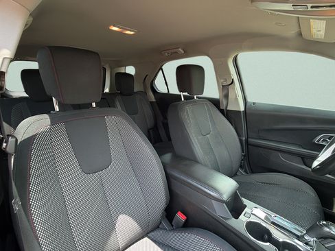 Used 2017 Chevrolet Equinox LT w/ Convenience Package AWD/4WD image 26