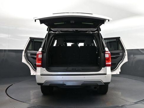 Used 2019 Ford Expedition XLT w/ Equipment Group 202A RWD image 52