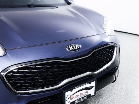 Used 2020 Kia Sportage LX w/ LX Popular Package AWD/4WD image 4