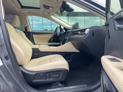 Used 2021 Lexus RX 350L Premium image 18