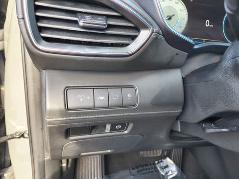 Certified 2023 Hyundai Santa Fe SEL w/ Premium Package FWD image 29