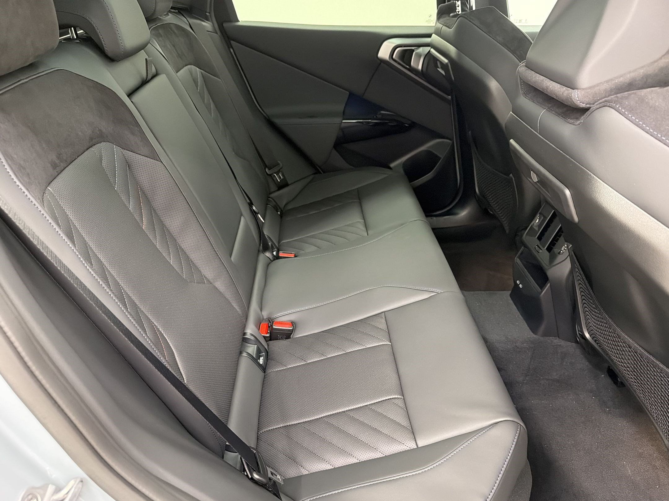 New 2026 BMW X3 xDrive30i w/ Premium Package AWD/4WD image 24