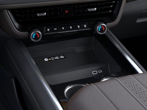 New 2025 Chevrolet Suburban High Country image 23