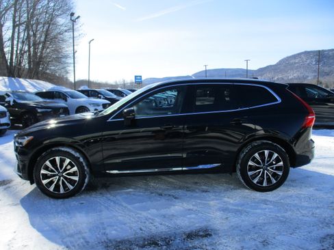 Certified 2023 Volvo XC60 B5 Plus image 8