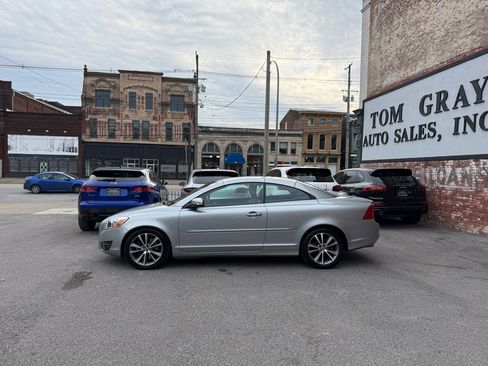 Used 2012 Volvo C70 T5 w/ Climate Pkg image 10