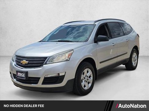 Used 2016 Chevrolet Traverse LS FWD image 1