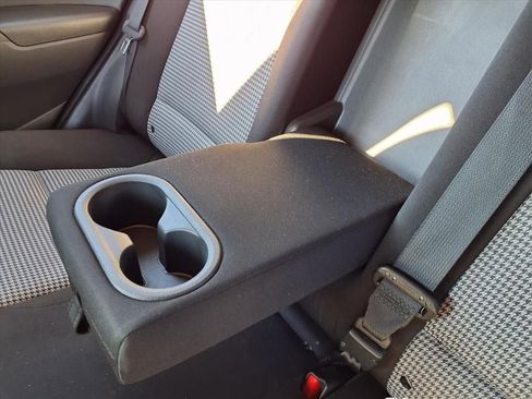 Used 2021 Hyundai Kona SE image 32