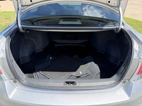 Used 2012 Honda Accord LX image 5