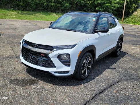 Used 2021 Chevrolet TrailBlazer RS w/ Convenience Package FWD image 5