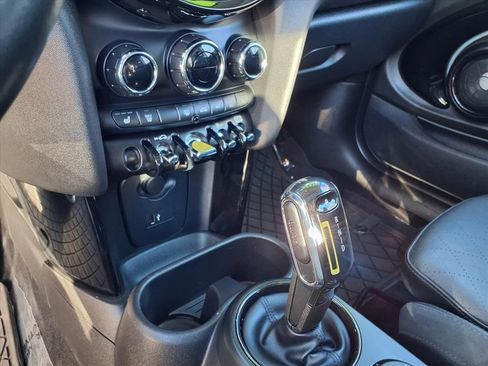 Used 2022 MINI Cooper SE image 27