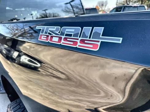Used 2020 Chevrolet Silverado 1500 Custom Trail Boss w/ Custom Convenience Package image 14