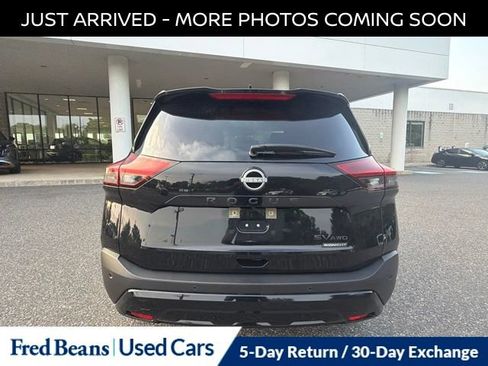 Certified 2023 Nissan Rogue SV w/ SV Premium B Package AWD/4WD image 7